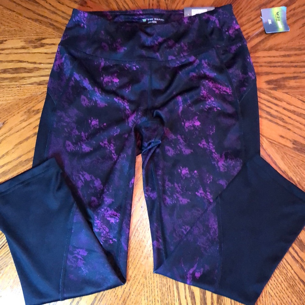 NWT Tek Gear Capri Leggings XS